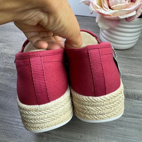 BNIB Bobs Skechers Urban Highlites Red Espadrille Wedge shoes - Picture 3 of 7